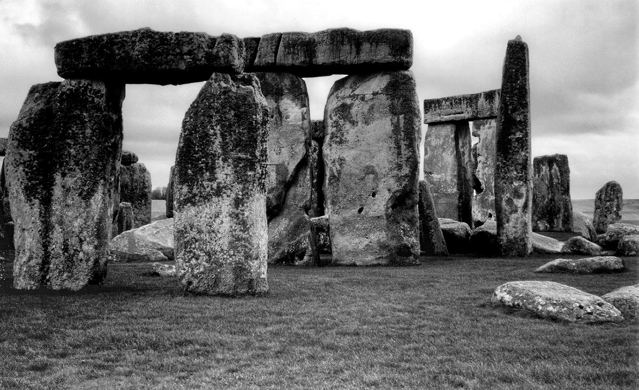 Análise de raio X revela composição das pedras de Stonehenge